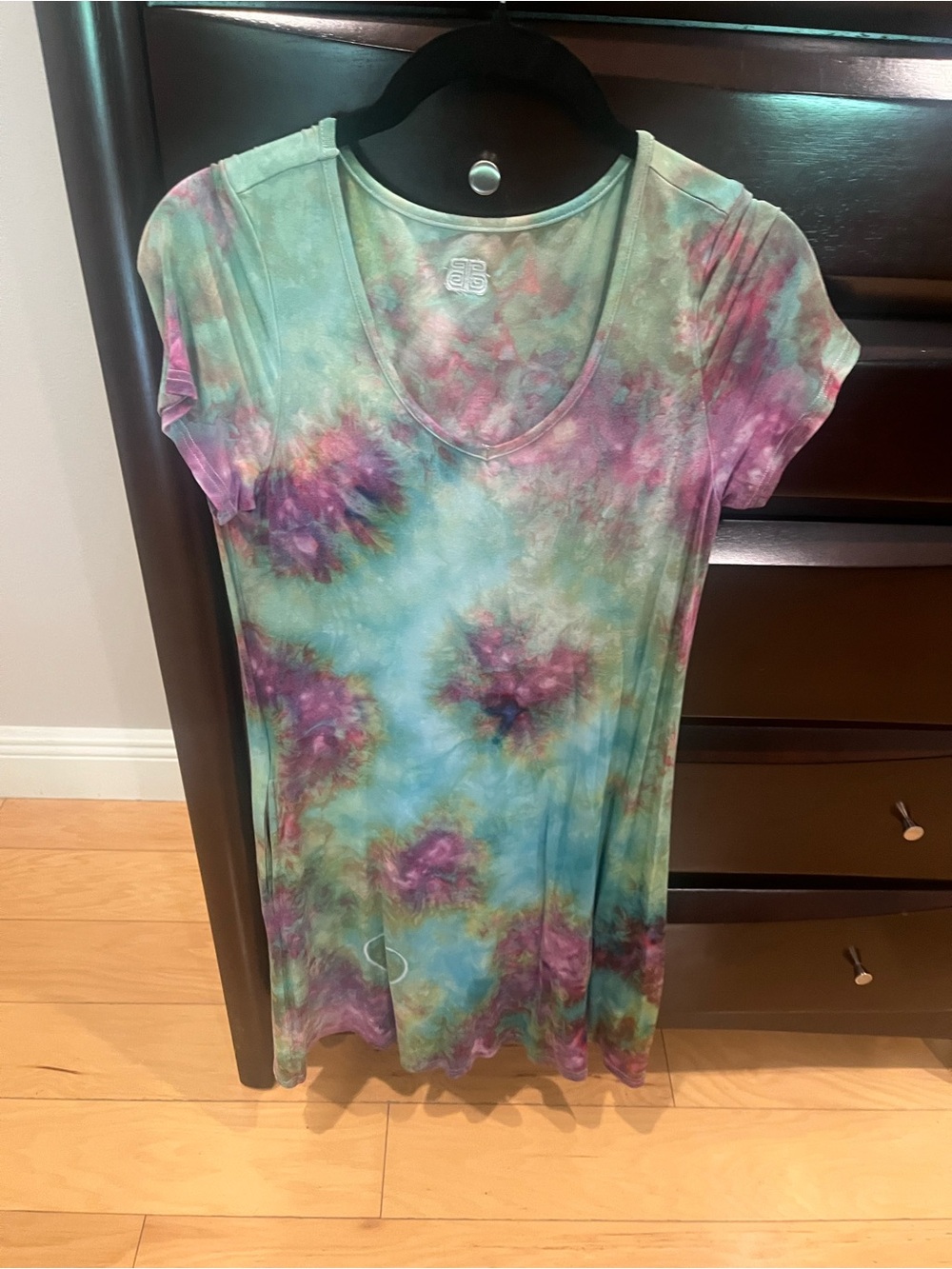 BOODY Tie-Dye V-Neck Tunic Top - Green & Purple